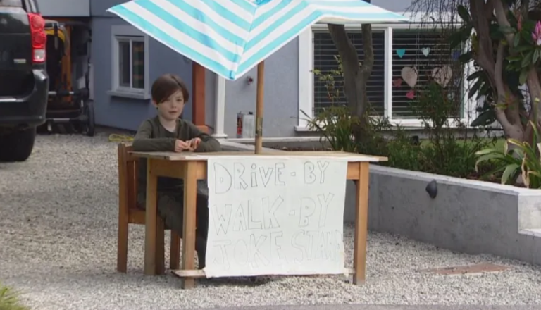 6-year-old runs joke stand in Saanich, B.C., to make people smile